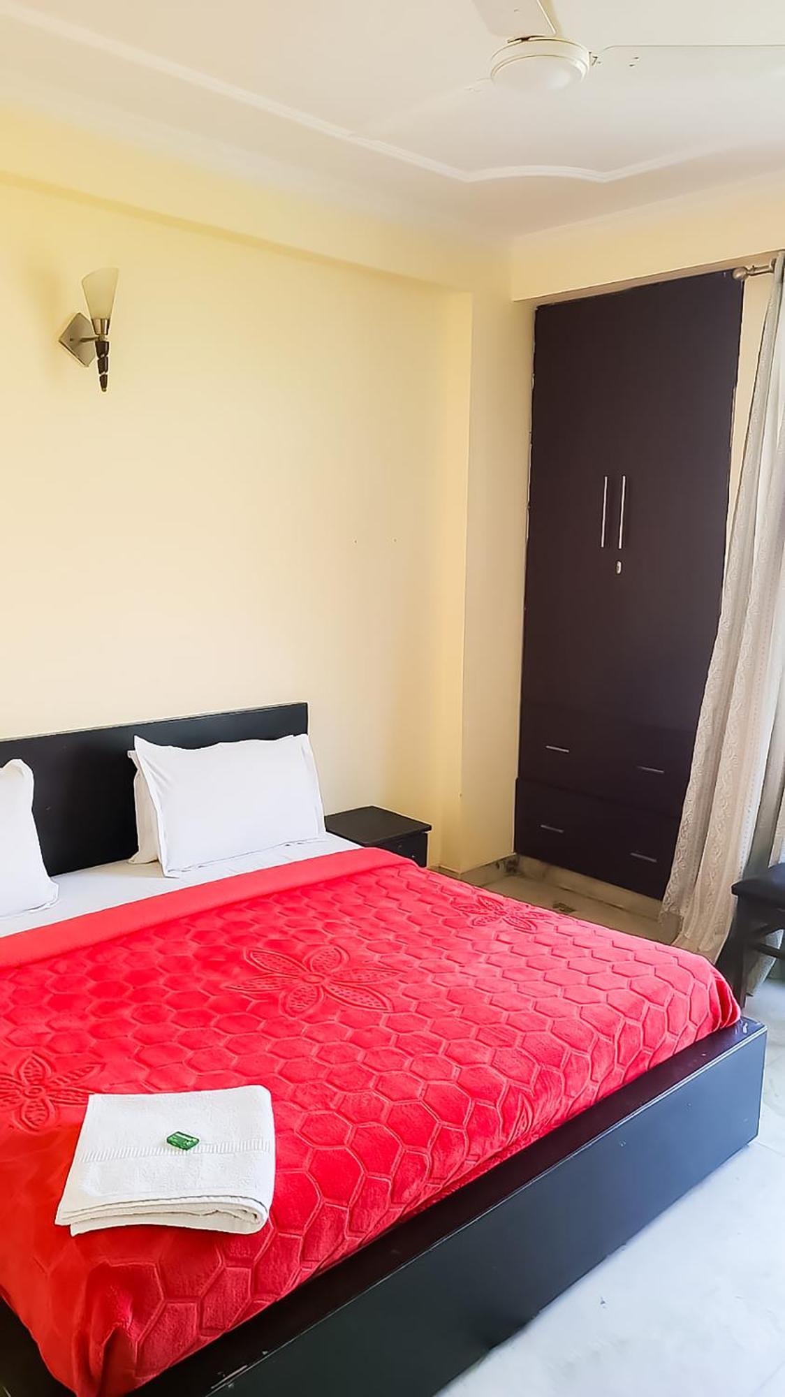 Hotel Chittaranjan Park New Delhi